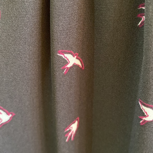 Banana Republic charcoal gray dress with cream and magenta bird pattern. - Picture 7 of 8